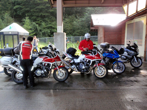 平湯料金所ＰＡにて